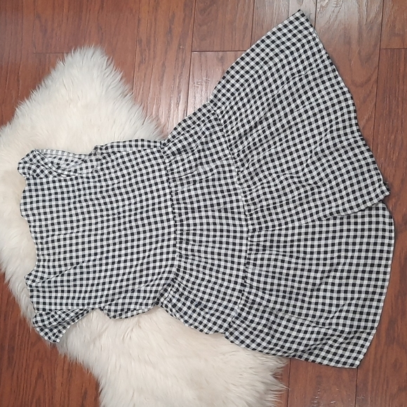 Urban Outfitters Checked Romper - Picture 3 of 3